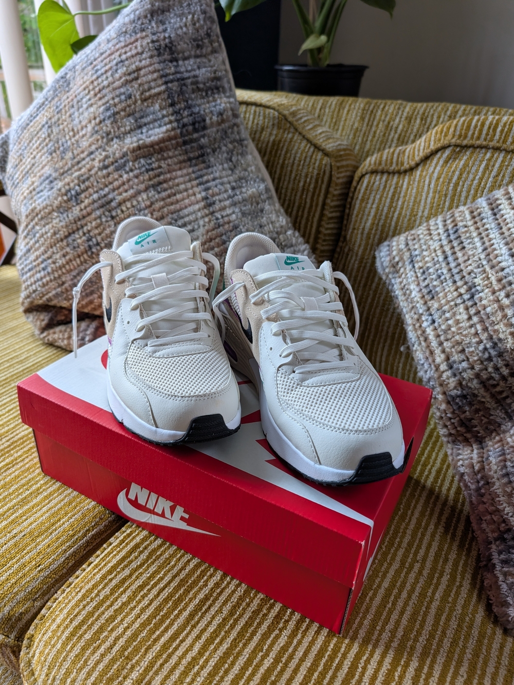 Nike Air Max Excee - Picture 4 of 9